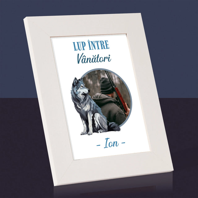 Fotografie Si Semnătură: Lup Între Vânători - Ramă Pentru Fotografii (Horizontală)
