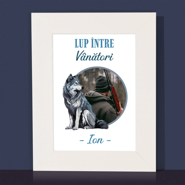 Fotografie Si Semnătură: Lup Între Vânători - Ramă Pentru Fotografii (Horizontală)