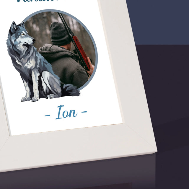 Fotografie Si Semnătură: Lup Între Vânători - Ramă Pentru Fotografii (Horizontală)