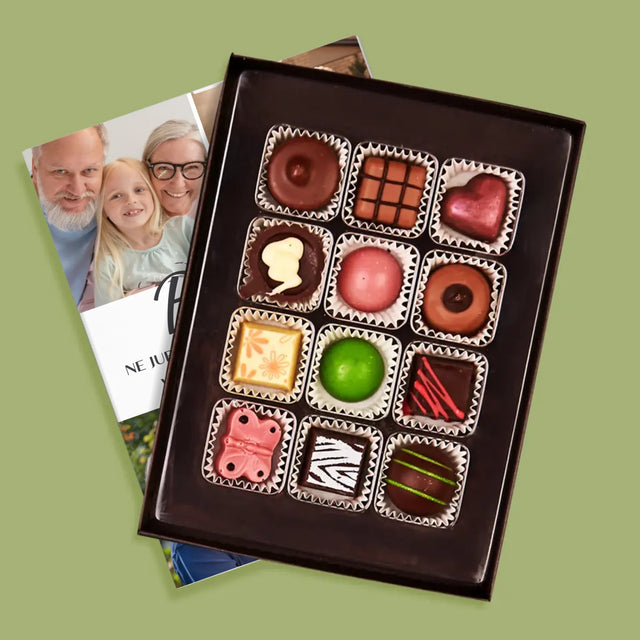 Colaj De Fotografii: Dragi Bunici - Praline