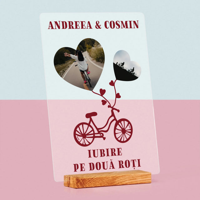 Colaj De Fotografii: Iubire Pe Două Roți - Imprimare Pe Sticlă Acrilică (Verticală)