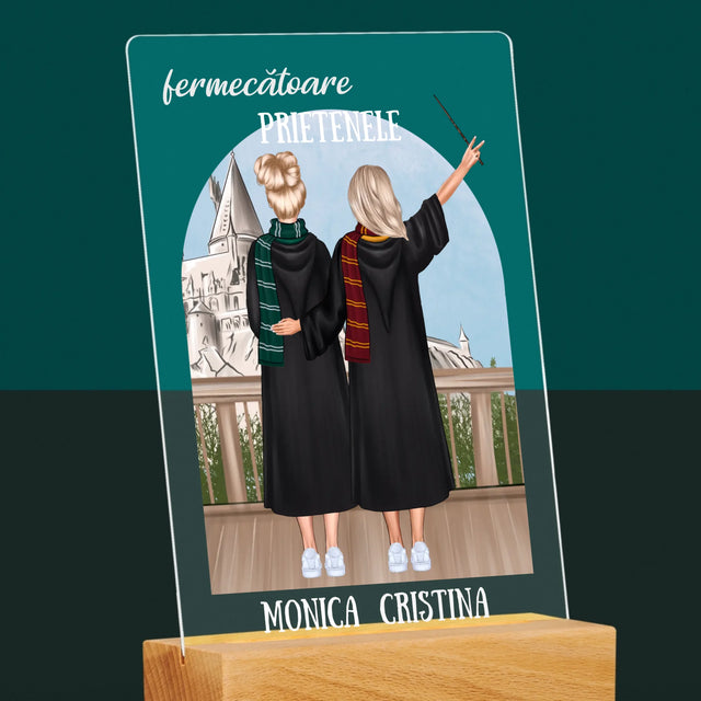 Creator De Personaj: Prietenele Fermecătoare - Imprimare Pe Sticlă Acrilică (Verticală)