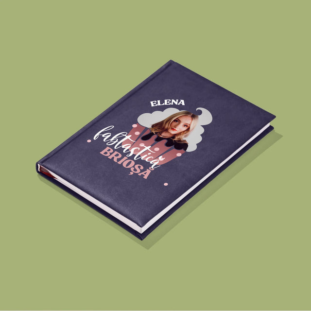 Fotografie Si Semnătură: Brioșă Fantastică - Carte Pentru Notițe Cu Fotografie