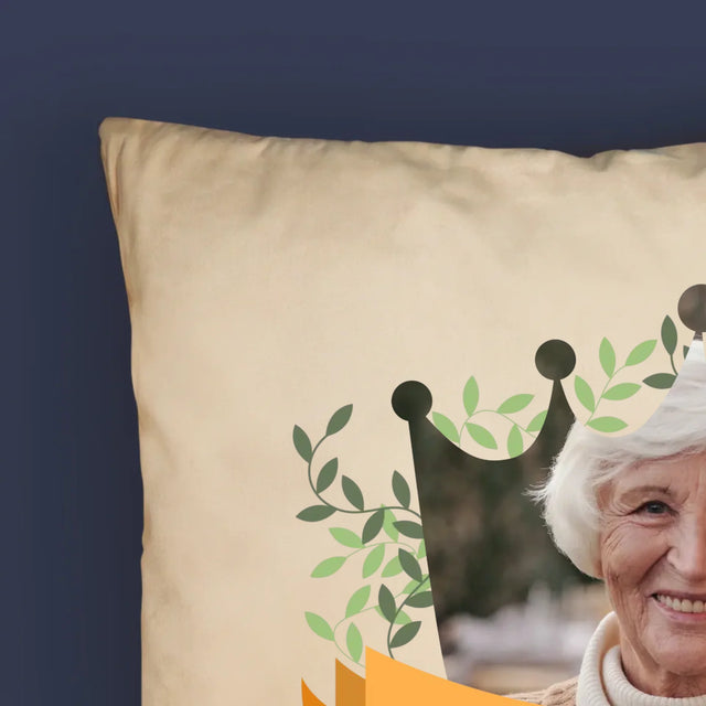 Fotografie Si Semnătură: Regina Bunica - Pernă (Cu Fotografie)