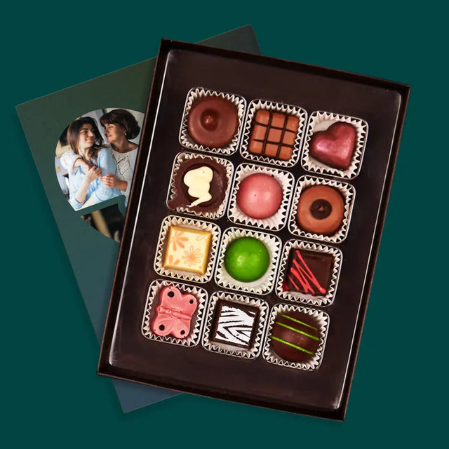 Colaj De Fotografii: Inimă Puzzle Pentru Mama - Praline