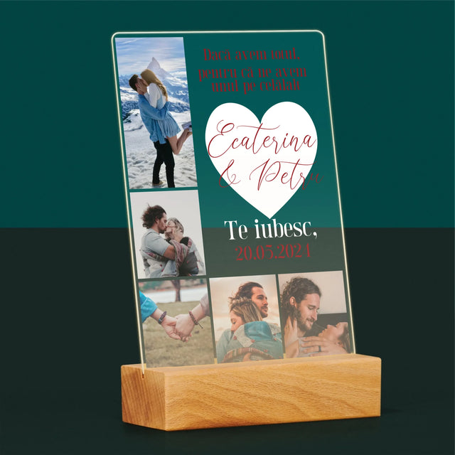 Colaj De Fotografii: Avem Totul, Pentru Că Ne Avem Unul Pe Celălalt - Imprimare Pe Sticlă Acrilică (Verticală)