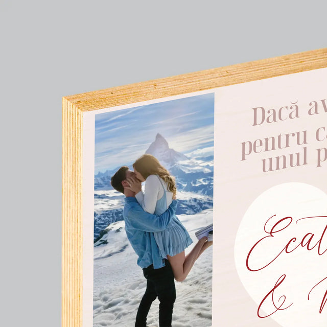 Colaj De Fotografii: Avem Totul, Pentru Că Ne Avem Unul Pe Celălalt - Imprimare Pe Lemn ( Verticală)