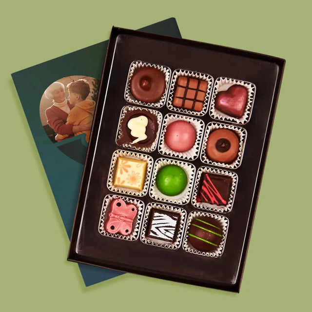 Colaj De Fotografii: Puzzle Inimă Pentru Bunică - Praline