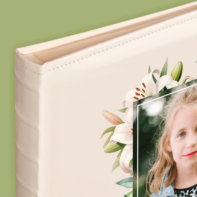 Fotografie Si Semnătură: Pentru Sărbătorirea Primei Împărtășiri - Album Foto