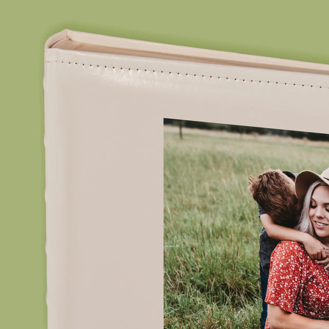 Fotografie Si Semnătură: Te Iubim Mamo - Album Foto