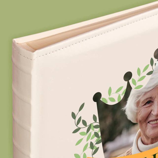 Fotografie Si Semnătură: Regina Bunica - Album Foto