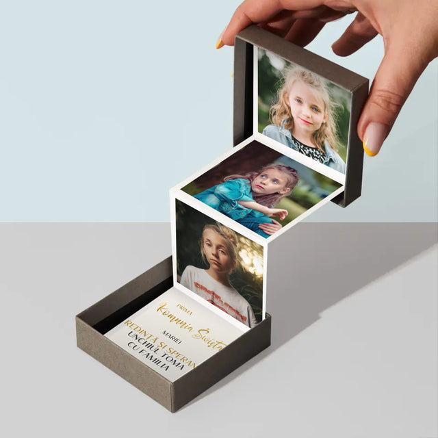 Colaj De Fotografii: Primei Sfinte Împărtășanii Cruce - Set De Fotografii Pliante