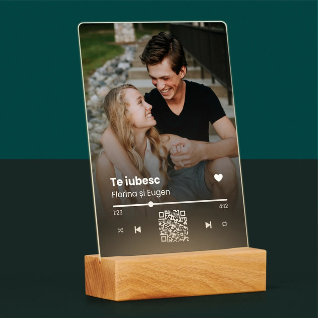 Fotografie Si Semnătură: Cântecul Vostru Cu Cod Qr - Imprimare Pe Sticlă Acrilică (Verticală)