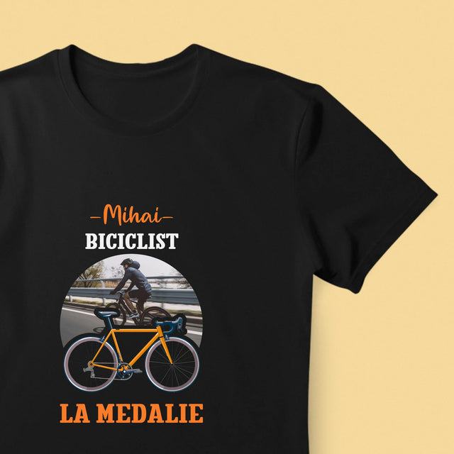 Fotografie și legendă: Ciclist câștigător al unei medalii - Tricou pentru bărbați cu imprimeu | RO