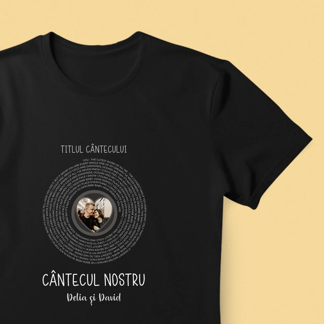 Fotografie Si Semnătură: Cântecul Nostru Cu Text - Tricou Pentru Bărbați