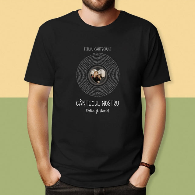 Fotografie Si Semnătură: Cântecul Nostru Cu Text - Tricou Pentru Bărbați