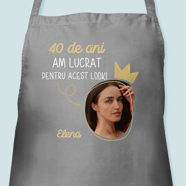 Fotografie Si Semnătură: 40 De Ani Am Lucrat Pentru Acest Look - Șorț