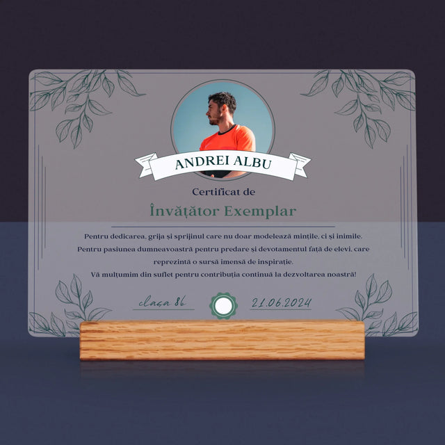 Fotografie Si Semnătură: Certificat De Învățător Exemplar - Imprimare Pe Sticlă Acrilică (Horizontală)