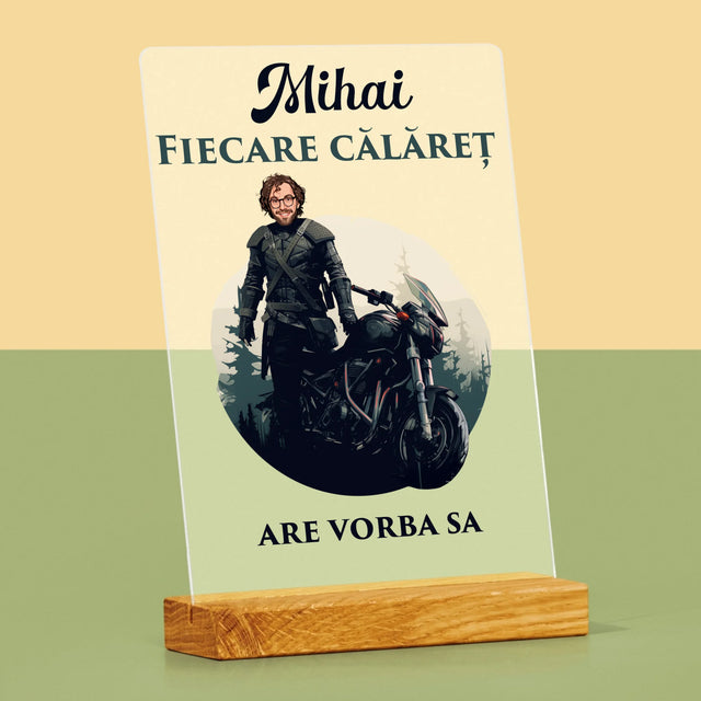 Personajul Tău: Fiecare Călăreț  - Imprimare Pe Sticlă Acrilică (Verticală)