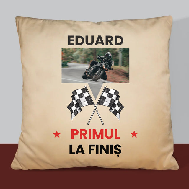Fotografie Si Semnătură: Primul La Finiș - Pernă (Cu Fotografie)