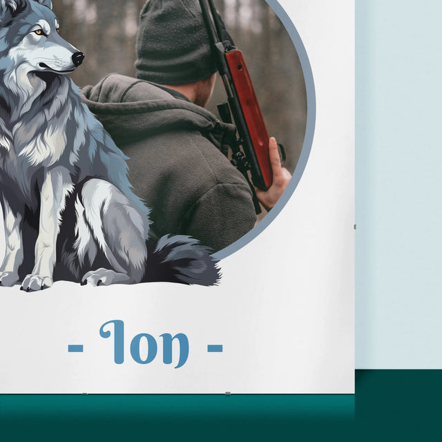 Fotografie Si Semnătură: Lup Între Vânători - Poster