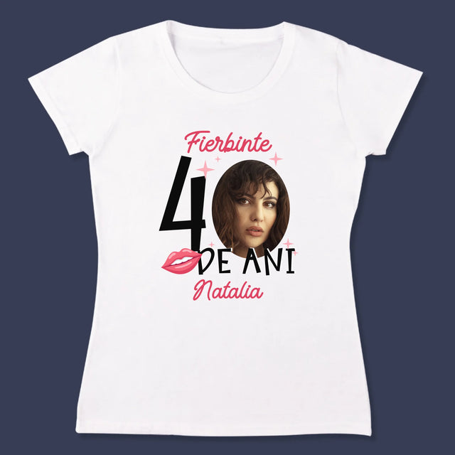 Fotografie Si Semnătură: Fierbinte La 40 De Ani - Tricou Pentru Femei