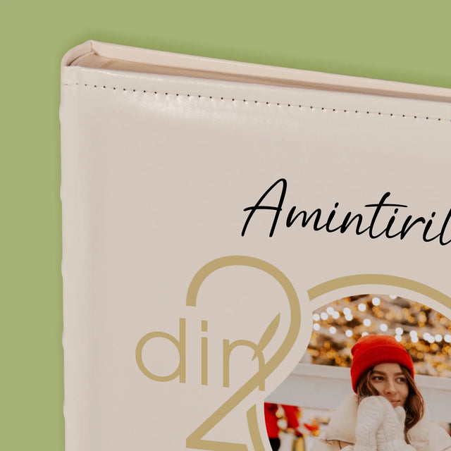 Colaj De Fotografii: Amintirile Noastre Din Anul - Album Foto