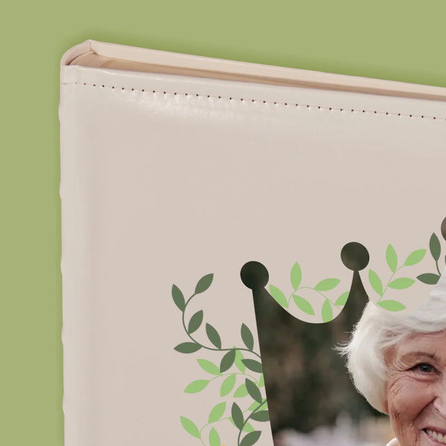 Fotografie Si Semnătură: Regina Bunica - Album Foto