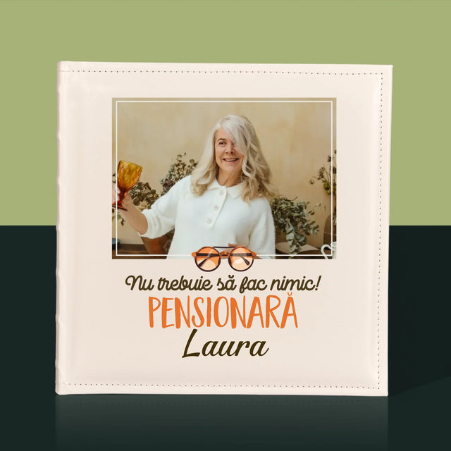 Fotografie Si Semnătură: Nu Trebuie Să Fac Nimic! Pensionară - Album Foto