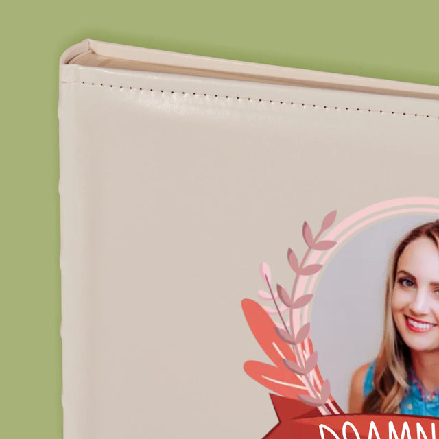 Fotografie Si Semnătură: Creată Pentru A Preda - Album Foto