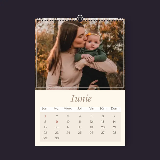 Colaj De Fotografii: Prima Noastră Zi A Bunicei Și Bunicului - Calendar De Perete