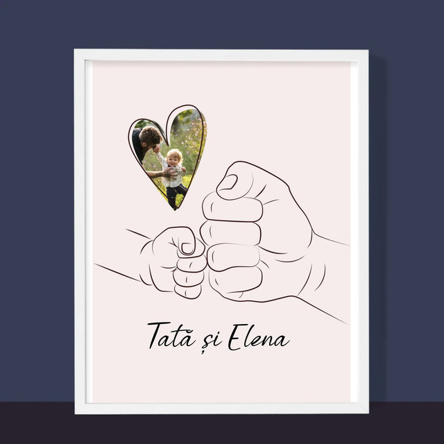 Fotografie Si Semnătură: Tata Copilul Mânuța - Imprimare Cu Ramă 30X40 (Verticală)