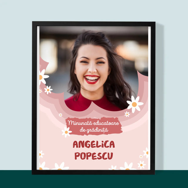 Fotografie Si Semnătură: Minunată Educatoare De Grădiniță - Imprimare Cu Ramă 30X40 (Verticală)
