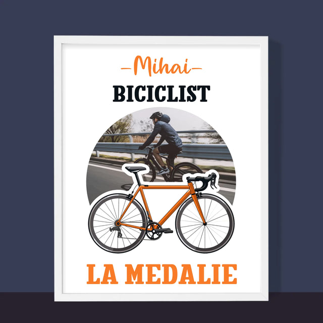 Fotografie Si Semnătură: Biciclist La Medalie - Imprimare Cu Ramă 30X40 (Verticală)