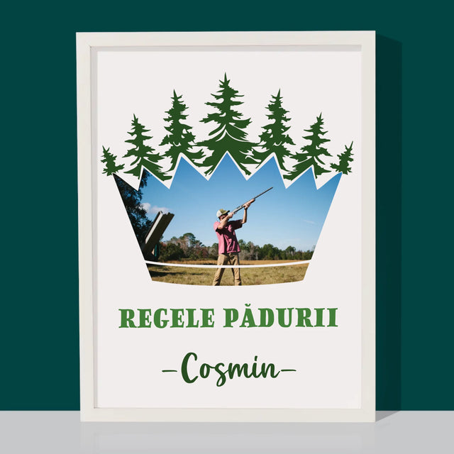 Formă Din Fotografii: Regele Pădurii - Imprimare Cu Ramă 30X40 (Verticală)