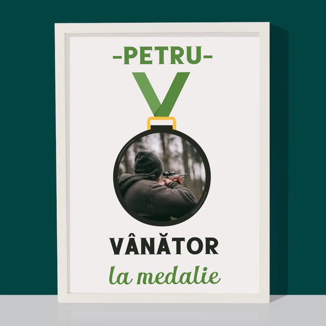 Fotografie Si Semnătură: Vânător La Medalie - Imprimare Cu Ramă 30X40 (Verticală)