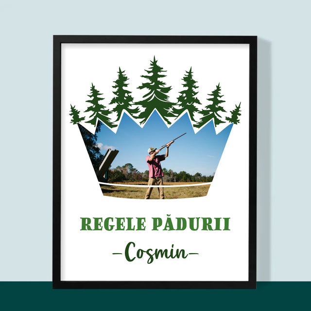 Formă Din Fotografii: Regele Pădurii - Imprimare Cu Ramă 30X40 (Verticală)