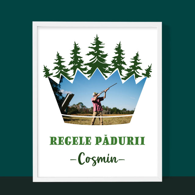 Formă Din Fotografii: Regele Pădurii - Imprimare Cu Ramă 30X40 (Verticală)