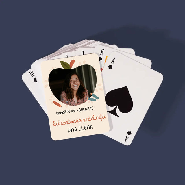 Fotografie Si Semnătură: Educatoare Grădiniță - Cărți De Jok