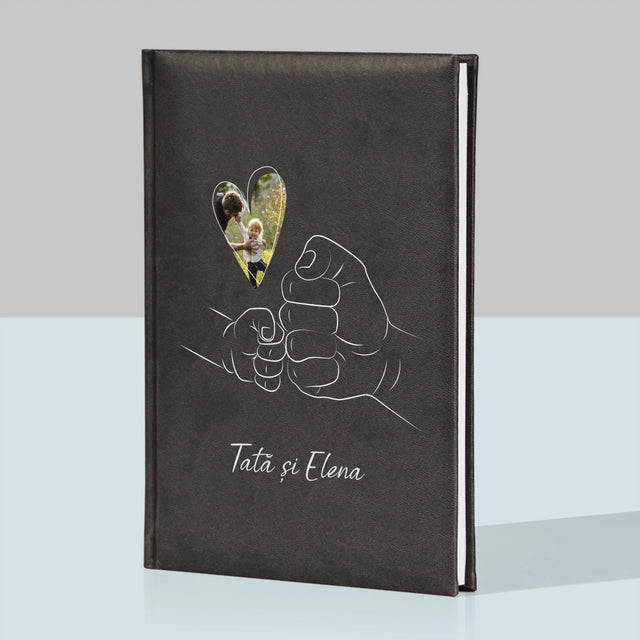 Fotografie Si Semnătură: Tata Copilul Mânuța - Carte Pentru Notițe