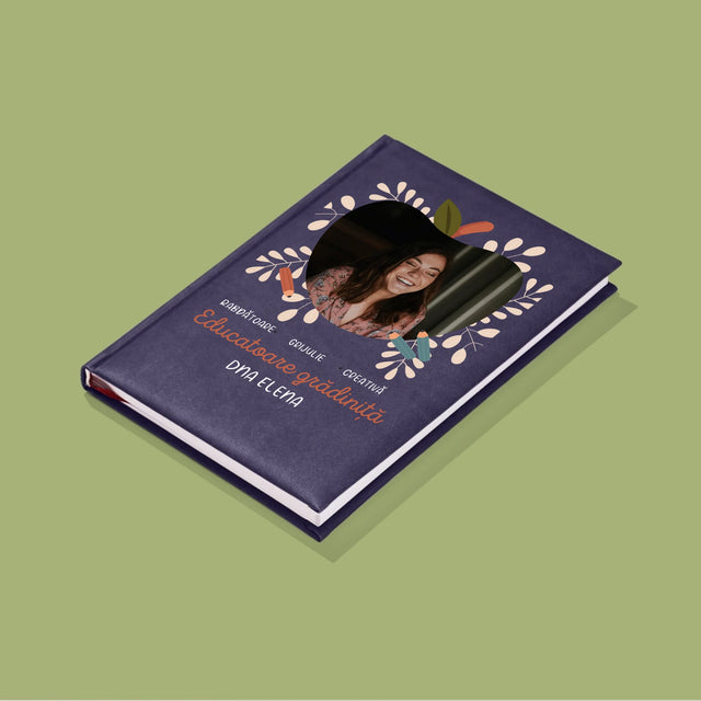 Fotografie Si Semnătură: Educatoare Grădiniță - Carte Pentru Notițe