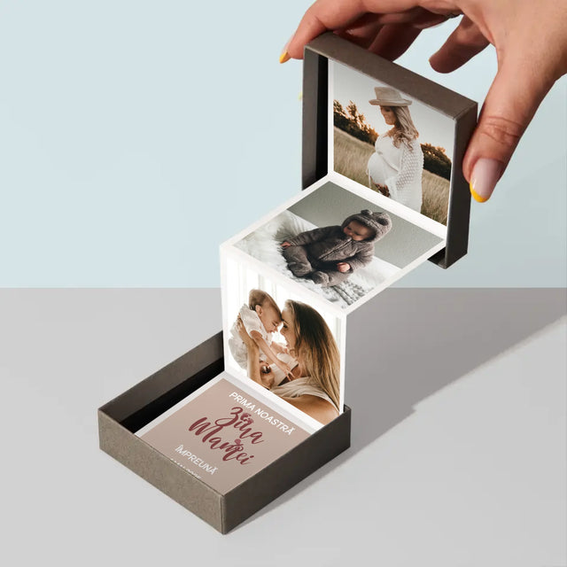 Colaj De Fotografii: Prima Noastră Zi A Mamei - Set De Fotografii Pliante