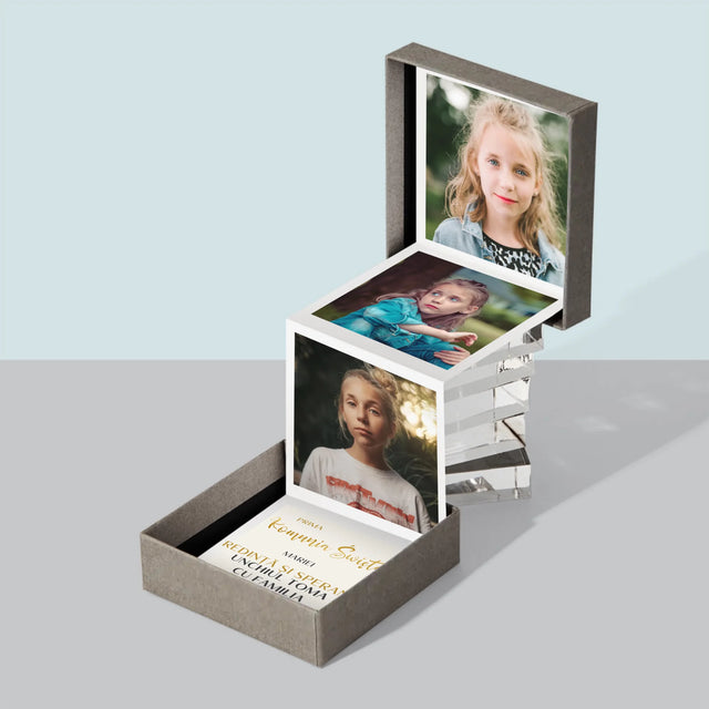 Colaj De Fotografii: Primei Sfinte Împărtășanii Cruce - Set De Fotografii Pliante