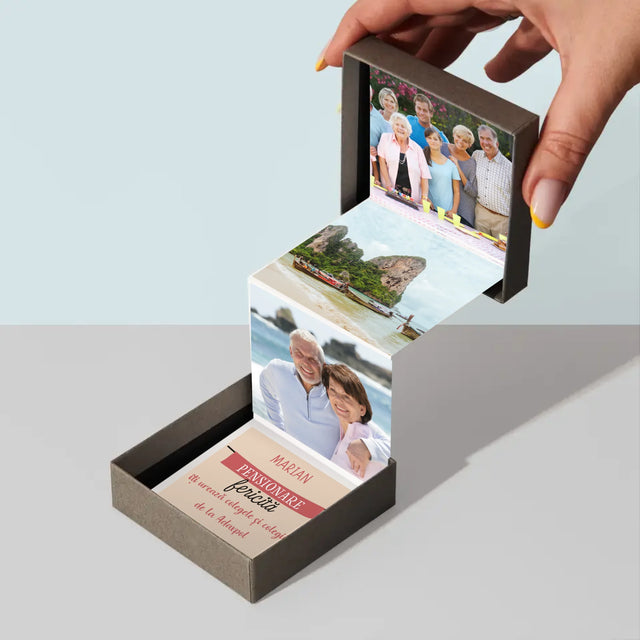 Numele Și Semnătura: Pensionare Fericită - Set De Fotografii Pliante