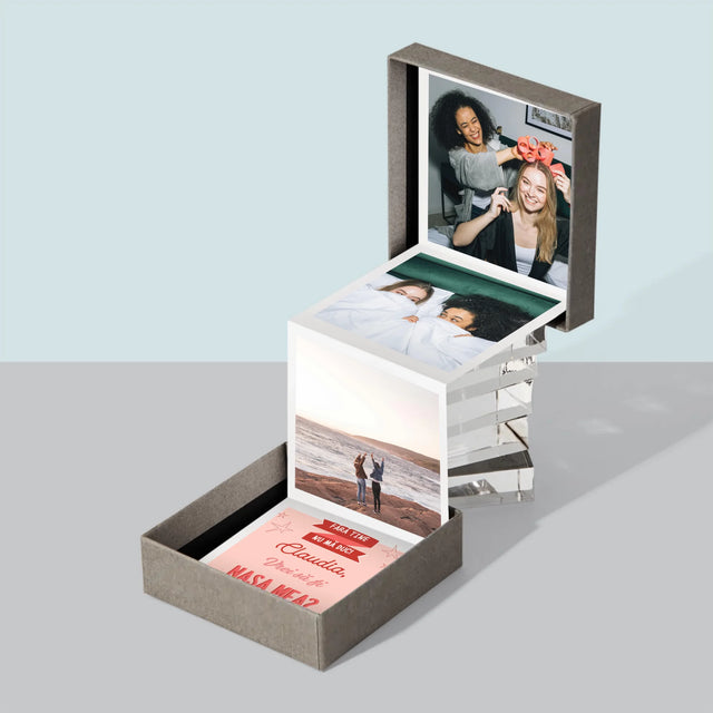 Numele Și Semnătura: Fără Tine Nu Mă Duc - Set De Fotografii Pliante