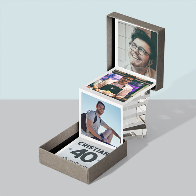 Colaj De Fotografii: 40 De Ani - Set De Fotografii Pliante