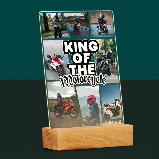 Colaj De Fotografii: King Of The Motorcycle - Imprimare Pe Sticlă Acrilică (Verticală)
