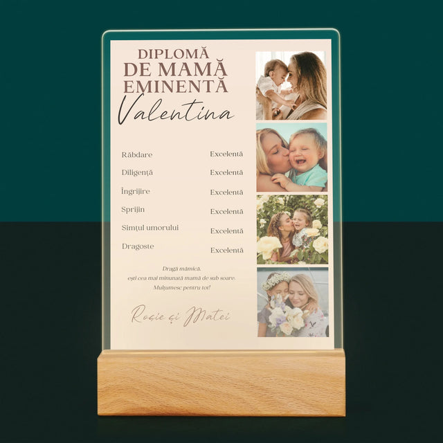 Colaj De Fotografii: Diplomă De Mamă Eminentă - Imprimare Pe Sticlă Acrilică (Verticală)