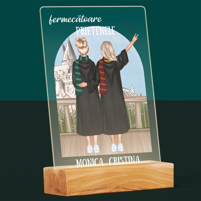 Creator De Personaj: Prietenele Fermecătoare - Imprimare Pe Sticlă Acrilică (Verticală)